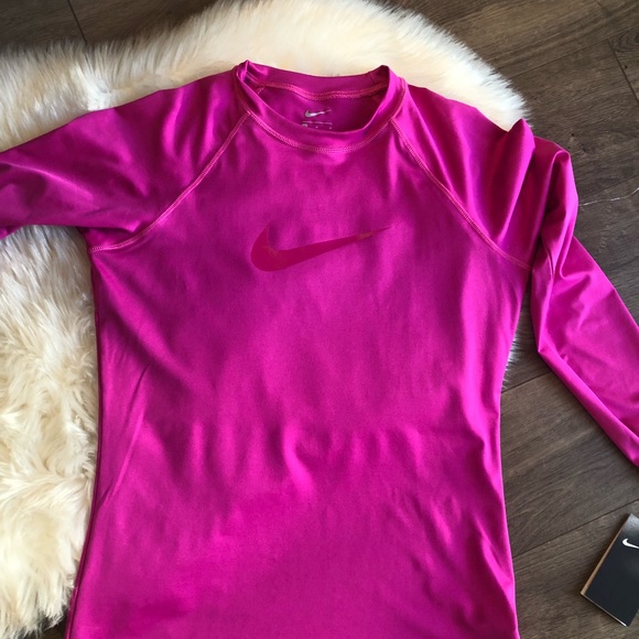 ‼️NIKE UPF 40+ Dri Fit Running Shirt SZ m NWT - Picture 3 of 5